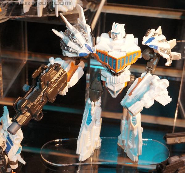 Toy Fair 2013: Transformers Generations - Transformers Event: DSC02094b
