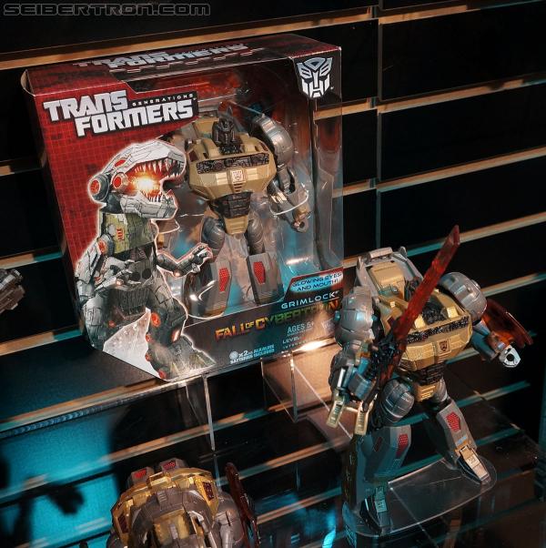 Toy Fair 2013: Transformers Generations - Transformers Event: DSC02100a