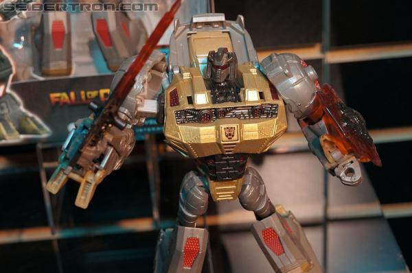 Toy Fair 2013: Transformers Generations - Transformers Event: DSC02101
