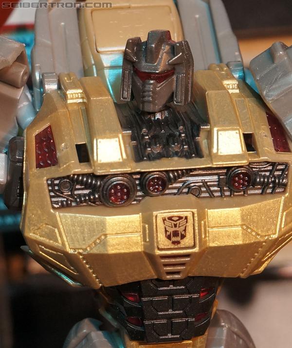 Toy Fair 2013: Transformers Generations - Transformers Event: DSC02101a