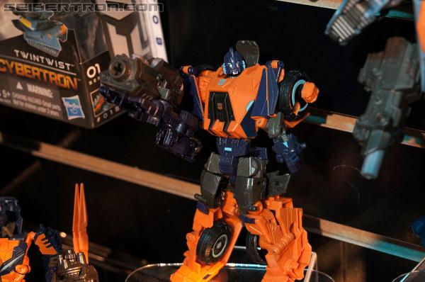 Toy Fair 2013: Transformers Generations - Transformers Event: DSC02103