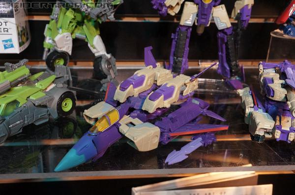Toy Fair 2013: Transformers Generations - Transformers Event: DSC02117