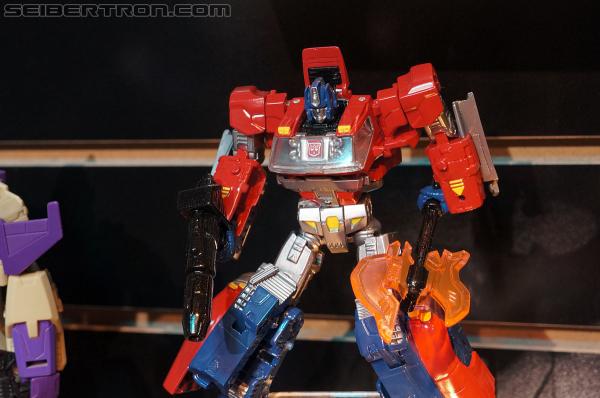 Toy Fair 2013: Transformers Generations - Transformers Event: DSC02126