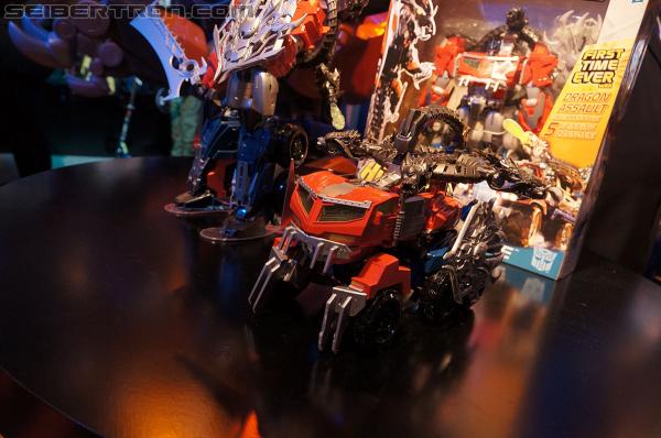 Toy Fair 2013: Transformers Prime "Beast Hunters" - Transformers Event: DSC02139