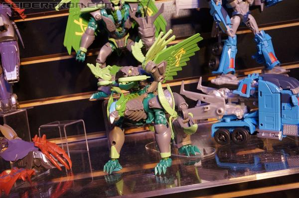 Transformers News: Toy Fair 2013 Coverage: Transformers Prime Toy Fair 2013 Coverage: Transformers Prime "Beast Hunters"