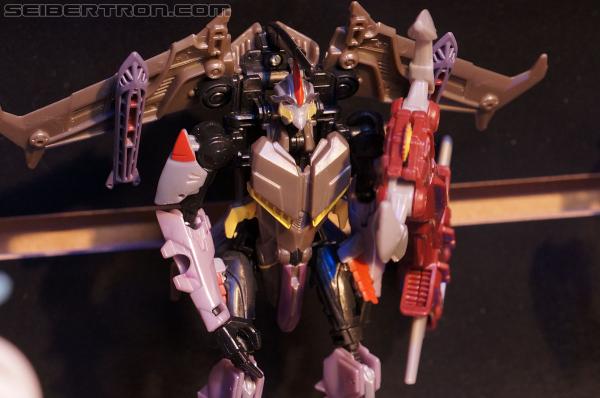 Toy Fair 2013: Transformers Prime "Beast Hunters" - Transformers Event: DSC02258