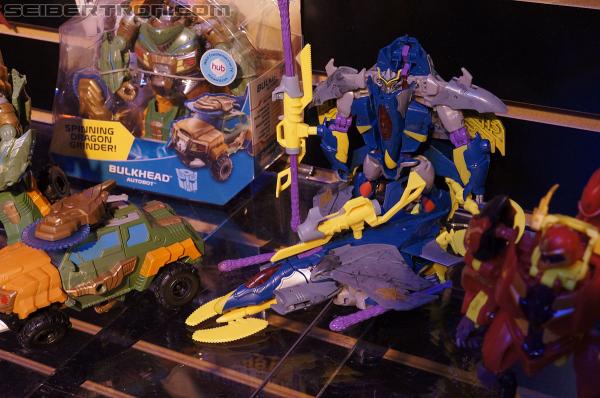 Transformers News: Toy Fair 2013 Coverage: Transformers Prime Toy Fair 2013 Coverage: Transformers Prime "Beast Hunters"