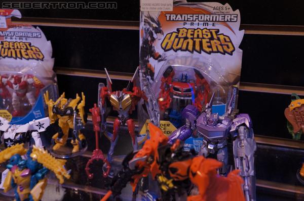 Toy Fair 2013 - Transformers Prime "Beast Hunters" Cyberverse