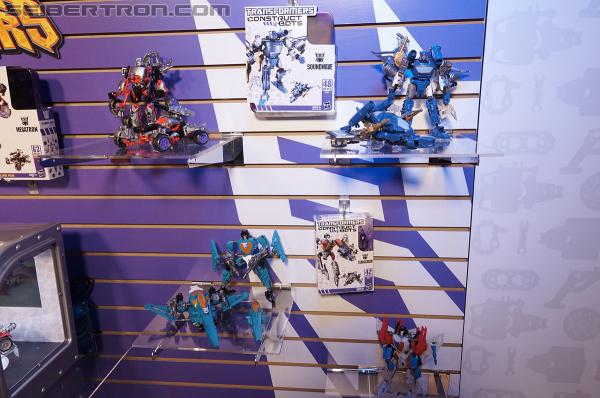 Toy Fair 2013 - Transformers Construct-Bots