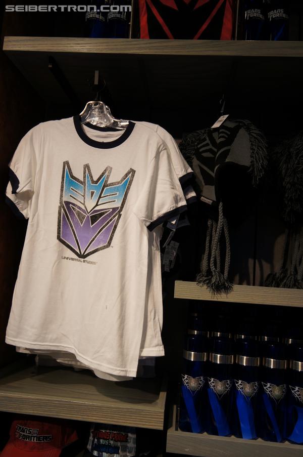 Transformers: The Ride - 3D Grand Opening at Universal Orlando Resort: Supply Vault - Transformers Event: DSC04044