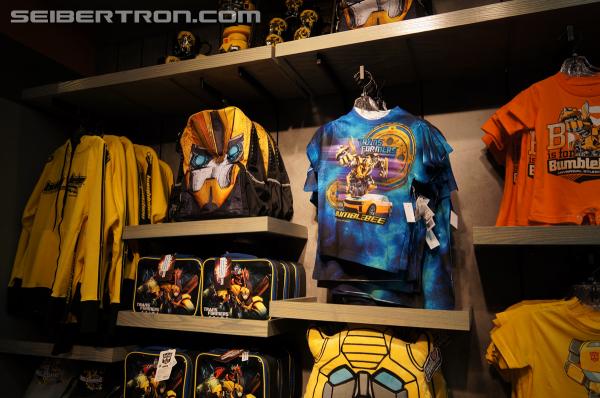Transformers: The Ride - 3D Grand Opening at Universal Orlando Resort: Supply Vault - Transformers Event: DSC04053