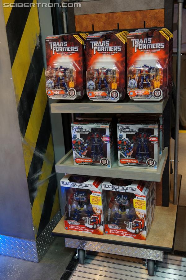 Transformers: The Ride - 3D Grand Opening at Universal Orlando Resort: Supply Vault - Transformers Event: DSC04058