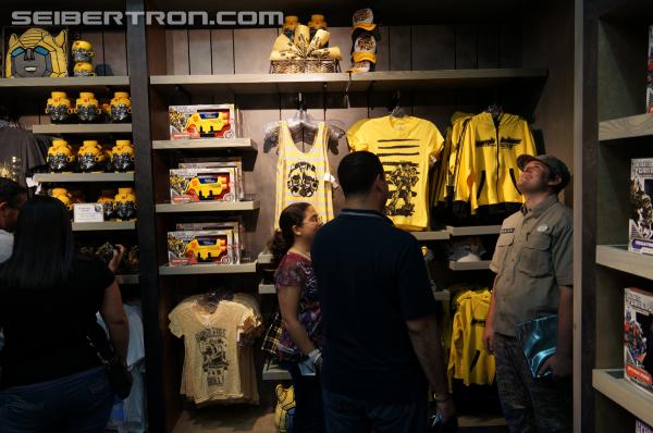 Transformers: The Ride - 3D Grand Opening at Universal Orlando Resort: Supply Vault - Transformers Event: DSC04061