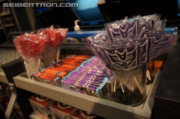 Transformers: The Ride - 3D Grand Opening at Universal Orlando Resort: Supply Vault - Transformers Event: DSC04103