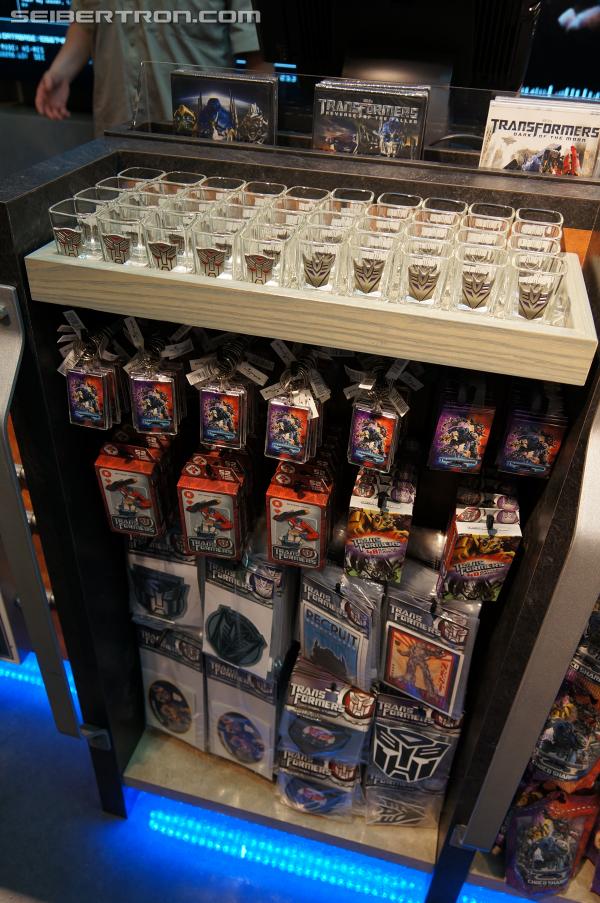Transformers: The Ride - 3D Grand Opening at Universal Orlando Resort: Supply Vault - Transformers Event: DSC04105