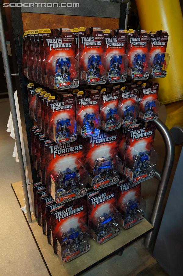 Transformers: The Ride - 3D Grand Opening at Universal Orlando Resort: Supply Vault - Transformers Event: DSC04138
