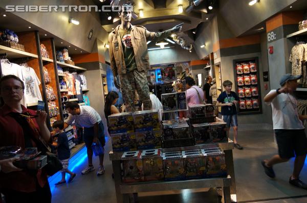 Transformers: The Ride - 3D Grand Opening at Universal Orlando Resort: Supply Vault - Transformers Event: DSC04139