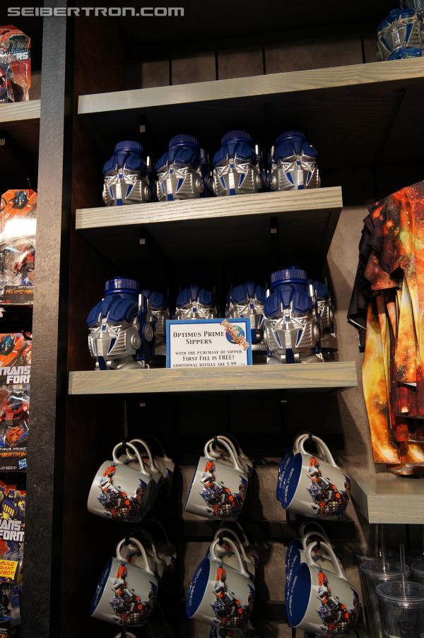 Transformers: The Ride - 3D Grand Opening at Universal Orlando Resort: Supply Vault - Transformers Event: DSC04153
