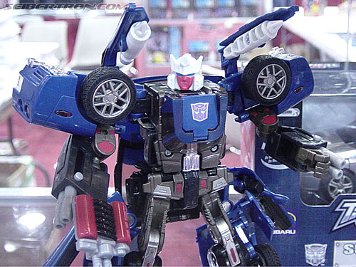OTFCC 2004: Day 2: Saturday - Transformers Event: Alternator Tracks (Blue Chevrolet Corvette)