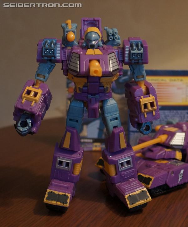Transformers News: BotCon 2013 Exclusives Mini-Gallery (includes all 14 figures and the Kre-o Machine Wars set) BotCon 2013 Exclusives Mini-Gallery (includes all 14 figures and the Kre-o Machine Wars set)