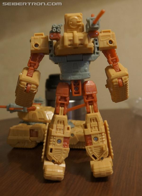 BotCon 2013: Exclusives - Transformers Event: Botcon 2013 061