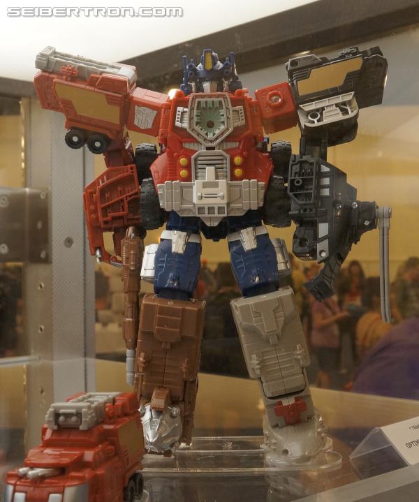 BotCon 2013: Hasbro Display: Platinum Edition - Transformers Event: DSC06275a