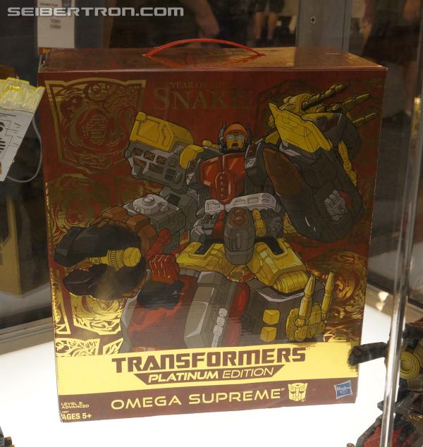 BotCon 2013 - Hasbro Display: Platinum Edition