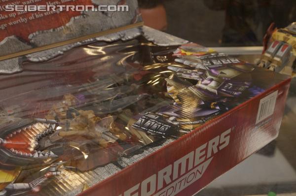 BotCon 2013: Hasbro Display: Platinum Edition - Transformers Event: DSC06304