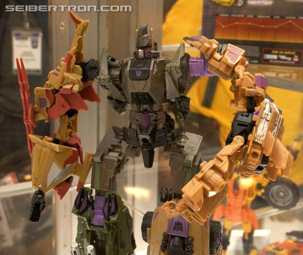 BotCon 2013: Hasbro Display: Platinum Edition - Transformers Event: DSC06306a