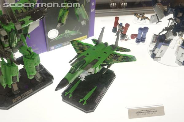 BotCon 2013: Hasbro Display: Masterpieces - Transformers Event: DSC06221
