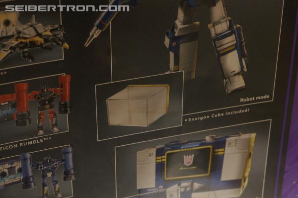 BotCon 2013: Hasbro Display: Masterpieces - Transformers Event: DSC06231