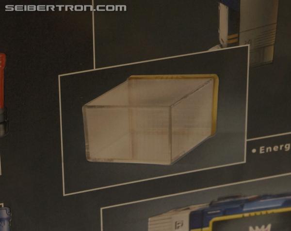 BotCon 2013: Hasbro Display: Masterpieces - Transformers Event: DSC06231a