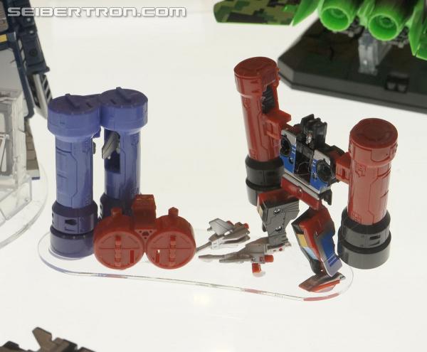 BotCon 2013: Hasbro Display: Masterpieces - Transformers Event: DSC06319a