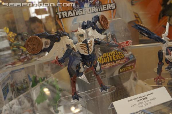 BotCon 2013: Hasbro Display: Beast Hunters and Beast Hunters Predacons Rising - Transformers Event: DSC06519