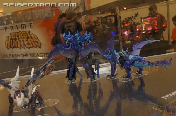 BotCon 2013: Hasbro Display: Beast Hunters and Beast Hunters Predacons Rising - Transformers Event: DSC06523