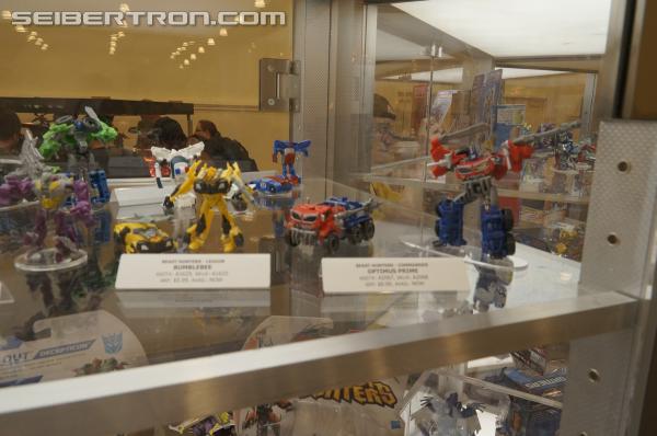 BotCon 2013: Hasbro Display: Beast Hunters and Beast Hunters Predacons Rising - Transformers Event: DSC16357