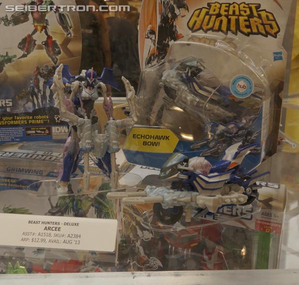 BotCon 2013: Hasbro Display: Beast Hunters and Beast Hunters Predacons Rising - Transformers Event: DSC16358a