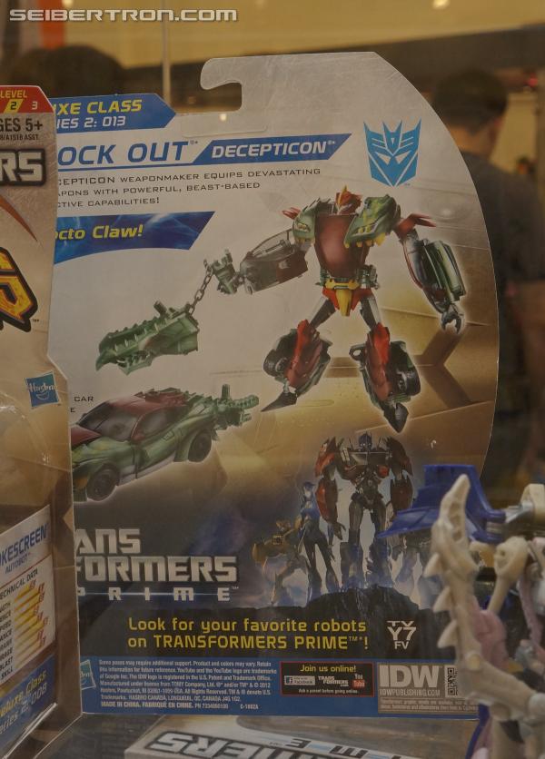 BotCon 2013: Hasbro Display: Beast Hunters and Beast Hunters Predacons Rising - Transformers Event: DSC16365a