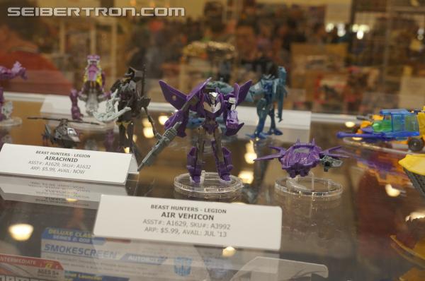 BotCon 2013: Hasbro Display: Beast Hunters and Beast Hunters Predacons Rising - Transformers Event: DSC16457