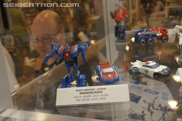 BotCon 2013: Hasbro Display: Beast Hunters and Beast Hunters Predacons Rising - Transformers Event: DSC16468