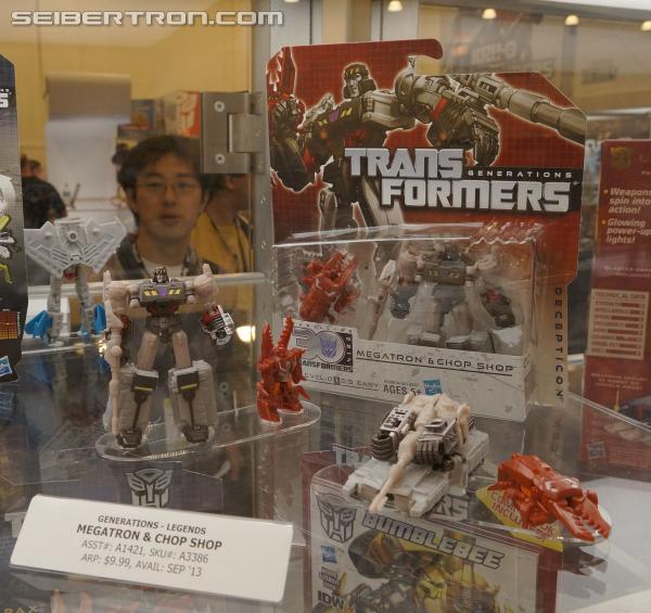 BotCon 2013 - Hasbro Display: Generations