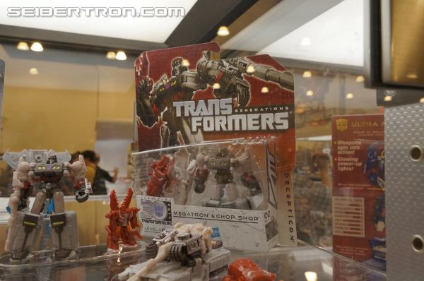 BotCon 2013: Hasbro Display: Generations - Transformers Event: DSC06192