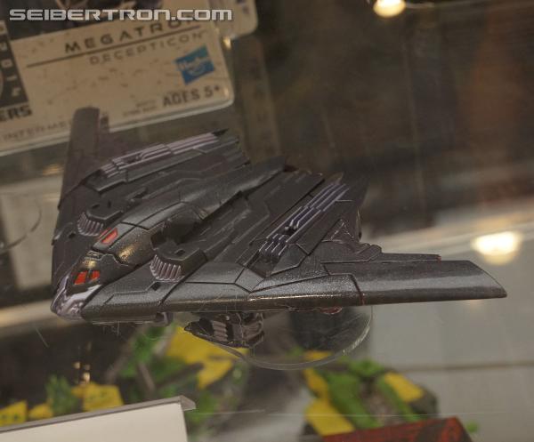 BotCon 2013: Hasbro Display: Generations - Transformers Event: DSC06200a