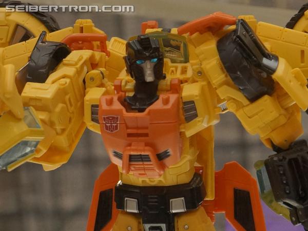 BotCon 2013: Hasbro Display: Generations - Transformers Event: DSC06209a