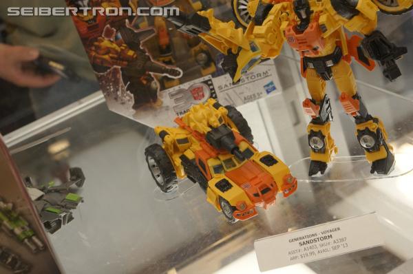 BotCon 2013: Hasbro Display: Generations - Transformers Event: DSC06211