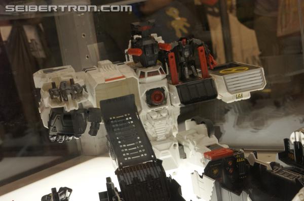 BotCon 2013: Hasbro Display: Generations - Transformers Event: DSC06214