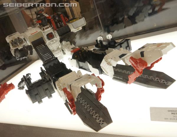 Transformers News: BotCon 2013 Coverage: Transformers Generations BotCon 2013 Coverage: Transformers Generations
