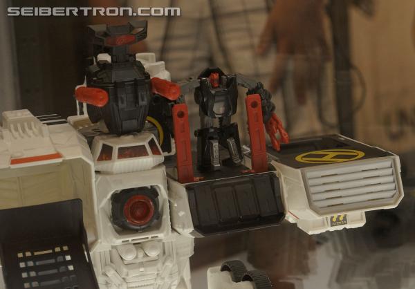 BotCon 2013: Hasbro Display: Generations - Transformers Event: DSC06217