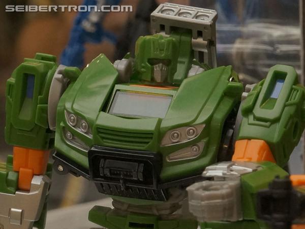 BotCon 2013: Hasbro Display: Generations - Transformers Event: DSC06235b