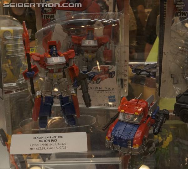 Transformers News: BotCon 2013 Coverage: Transformers Generations BotCon 2013 Coverage: Transformers Generations